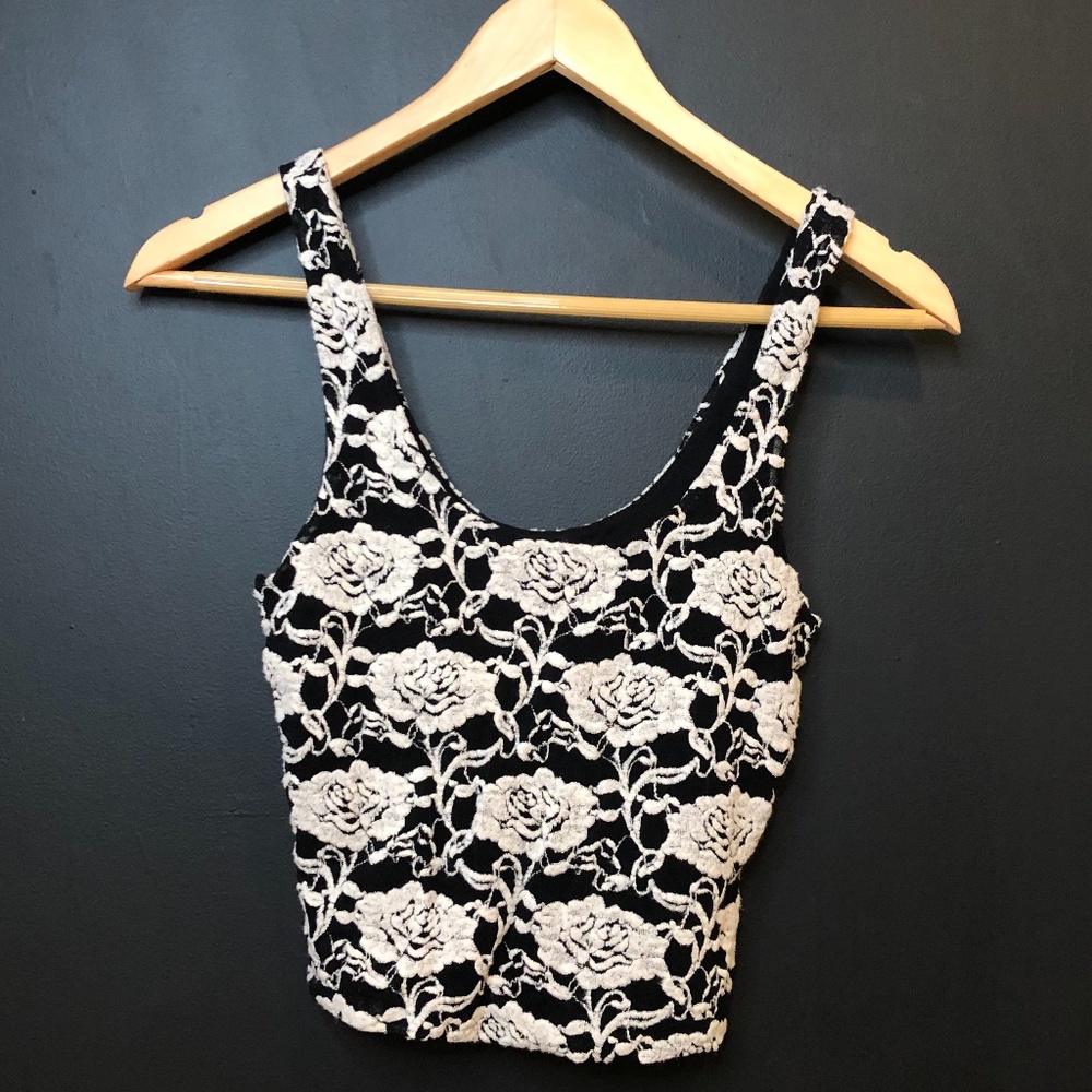 White and Black Crop-top